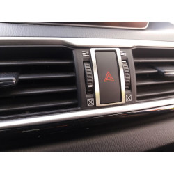 Mazda 3 Warnblinker Rahmen